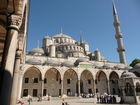 Innenhof der Blauen Moschee, einem der bedeutendsten Bauwerke der Osmanen in Istanbul. © Fotodienst / Wilfried Seywald