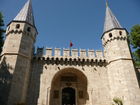 Der Topkapi Palast von außen, das Tor des Friedensgrußes Bab-üs Selam. © Fotodienst / Wilfried Seywald