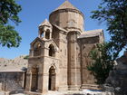 Die osttürkische Region rund um den Van-See soll mit massiven Investitionen in die touristische Infrastruktur fit für die Zukunft gemacht werden. Im Bild: Die Heiligenkreuz-Kirche aus dem 10. Jahrhundert auf der Van-See Insel Akdamar mit herrlichen Steinreliefs an der Außenfassade und byzantinischen Fresken im Innenschiff.