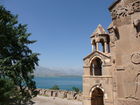 Die osttürkische Region rund um den Van-See soll mit massiven Investitionen in die touristische Infrastruktur fit für die Zukunft gemacht werden. Im Bild: Die Heiligenkreuz-Kirche aus dem 10. Jahrhundert auf der Van-See Insel Akdamar mit herrlichen Steinreliefs an der Außenfassade und byzantinischen Fresken im Innenschiff.