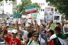 Berlin,den 05.07.2009
Demonstration gegen die Wahlen im Iran
Foto: Teilnehmer einer Demonstration gegen das Regime,
den Ausgang der Wahlen und die damit verbundenen Menschenrechtsverletzungen im Iran. |
Berlin, 05.07.2009 
Demonstration against the elections in Iran 
Photo: Participants in a demonstration against the regime, 
the outcome of the elections and the associated human rights violations in Iran.
Copyright by: GMC Photopress, CH-8032 ZUERICH, Postfach 1676, Gerd Mueller, Tel.: 0041 44 383 93 64, Fax.: 0041 44 383 93 66, Mail.: gmc@gmc.ch