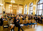 Am 14. 5. 2009 fand im kleinen Festsaal der Universität Wien eine Diskussion statt, unter dem Thema: Begegnung mit der Wirtschaftskrise. 