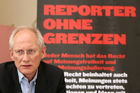 (C) fotodienst/Anna Rauchenberger - Wien, 04.05.2009 - Zum Jahrestag der Pressefreiheit am 3. Mai weist Reporter ohne Grenzen auf das Recht der Pressefreiheit hin. Auch heuer zeugen die Inhaftierungen und Tötungen zahlreicher JournalistInnen von den massiven Defiziten im Breich der Pressefreiheit. FOTO: Franz C. Bauer, Journalistengewerkschaft, Redakteur 