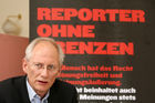 (C) fotodienst/Anna Rauchenberger - Wien, 04.05.2009 - Zum Jahrestag der Pressefreiheit am 3. Mai weist Reporter ohne Grenzen auf das Recht der Pressefreiheit hin. Auch heuer zeugen die Inhaftierungen und Tötungen zahlreicher JournalistInnen von den massiven Defiziten im Breich der Pressefreiheit. FOTO: Franz C. Bauer, Journalistengewerkschaft, Redakteur 