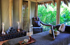 Entspannung pur und köstliche Wellness -Behandlungen im Wilderness Camp Jao Spa in den Okavango-Sümpfen. Well-being in the bush and lush green desert of the Okavango-Delta at Jao Wilderness Camp