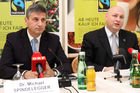 (C)fotodienst/Anna Rauchenberger -  Wien, am 20.04.2009 - FAIRTRADE Jahresbilanz-Pressekonferenz im Hotel Stefanie: Trotz der Wirtschaftskrise entwickelt sich FAIRTRADE erfreulich. FOTO: Dr. Michael Spindelegger, Bundesminister für europäische und internationale Angelegenheiten, Mag. Hartwig Kirner, FAIRTRADE Geschäftsführer