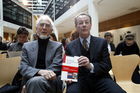 Berlin,den 10.10.2008_Willy-Brandt-Haus
Foto: Erhard Eppler (links) und Franz Muentefering (beide SPD), anlaesslich der Buchvorstellung 