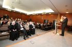 Das Krankenhaus der Barmherzigen Schwestern in Wien 6 wurde heute als erstes nach Qualitäts- und Wertekritierien gesamt zertifiziertes Krankenhaus in Wien ausgezeichnet. Foto:  Thomas Pavek, GF  und Verwaltungsdirektor