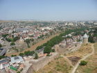 Blick von der Festung Narikala, die bereits Ende des 4. Jahrhunderts von den Persern errichtet wurde, auf die Stadt und den Fluss Mtkwari.