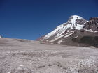 Georgiens mächtiger Vulkan Kasbek (5047 m) war Ende Juli 2011 die fünfte Station der 