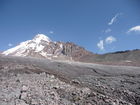 Georgiens mächtiger Vulkan Kasbek (5047 m) war Ende Juli 2011 die fünfte Station der 