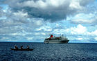 MS Bremen, Expeditionsschiff, Amazonas-Reise, Schifffahrt, Kreuzfahrt, Luxus,
Alter do Chao, Rio Tapajos, Seitenarm, Fluss
MS Bremen Expedition Cruise-Ship, Amazonas-Cruise, luxury river cruise, Alter do Chao, Rio Tapajos
