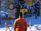 Die fünftgrösste Stadt der Schweiz, Davos, riegelt sich für das Weltwirtschaftsforum hermetisch ab. Der Ansturm der Stattschefs, Politiker, Wissenschaftler und Finanzexoperten ist gross. Bei den Sicherheitskräften gilt Alarmstufe rot