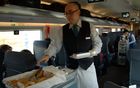 First Class Service on board of Renfe fast trains. Erste Klasse Service in den Hochgeschwindigkeitszügen von RENFE