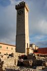 Der Torre Mangana im Unesco Weltkulturerbe La Cuenca in der Castillia-La Mancha war einst Teil der arabischen Festung und wurde von König Alfonso VIII im Jahr 1177 für die Christen zurückerobert. Die Stadt liegt auf einem Felsplateau über den Schluchten des Jucar und Huécar