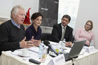 (C) fotodienst/Gudrun Krieger - Wien 03.12.2008 - Pressekonferenz - PAP Ratgeber-Paket - 60.000 Frauen jährlich mit unklarem Krebsabstrich konfrontiert: li nach re:  Univ -Prof. Dr. Sepp Leodolter (Klinische Abt. f. allg. Gynäkologie und gynäkologische Onkologie an der mediz. Univ. Wien), Katharina Stemberger (Vorsitzende und Initiatorin der Österreichischen Initiative gegen Gebärmutterhalskrebs), Dr. Michael Elnekheli (Facharzt für Frauenheilkunde und Geburtshilfe in Wien, Präsident d. Berufsverbandes Österreichischer GynäkologInnen (BÖG)), Patricia Mader (Betroffene)