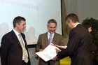 Staatspreis Consulting Verleihung durch HBM Dr. Martin BartensteinDie Staatspreisträger:ACA Staatspreis - BITUBAG - Pörner Ingenieurgesellschaft mbH;UBIT Staatspreis - XRangeEye/Lounge 5.0 - MGS Softwareentwicklung                               