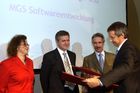 Staatspreis Consulting Verleihung durch HBM Dr. Martin BartensteinDie Staatspreisträger:ACA Staatspreis - BITUBAG - Pörner Ingenieurgesellschaft mbH;UBIT Staatspreis - XRangeEye/Lounge 5.0 - MGS Softwareentwicklung                               