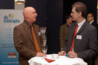 (C)fotodienst/Mag. Daniel Katzinger - Wien 16.11.2006, Durch die Zusammenarbeit von DBConcepts, SEQIS, Oracle und NetApp ist die SOA Technologie-Roadshow entstanden. Technologische Basis ist die Oracle Plattform (Oracle Application Server + Oracle Database = Oracle Technology).
Foto:Teilnehmer