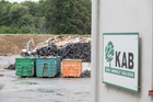 Im Rahmen der 1-tägigen Exkursion wurde der Altholzrecyclingprozess von der Sammlung über die Sortierung bis hin zum Recyclingprodukt veranschaulicht.