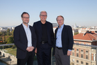 vlnr: Dr.Bertram Barth, Geschäftsführung INTEGRAL Markt-und Meinungsforschung, Peter Lammerhuber, CEO GroupM Österreich, Mag.Maritn Mayr, Geschäftsführung INTEGRAL Markt - und Meinungsforschung