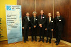 Preisverleihung Future Network Cert, im Europasaal der Industriellenvereinigung, 22.11.2010 (c) Julia Fuchs für Fotodienst. Am Foto: Mag. Hans Müller (Präsident des Future Network Cert),Dipl.-Ing. Stefan
Huber, Christian Eitner, Stefan Starke, Dr. Peter Hruschka (Atlantic Systems
Guild)

