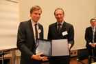 Preisverleihung Future Network Cert, im Europasaal der Industriellenvereinigung, 22.11.2010 (c) Julia Fuchs für Fotodienst. Am Foto:6. Platz Top Ten Software Architekten aus Österreich / Deutschland /
Schweiz: Lars Augstein, Mag. Hans Müller (Präsident Future Network Cert) und
Dr. Peter Hruschka (Atlantic Systems Guild)

