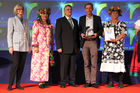 ITB Berlin 2011, Verleihung Das goldene Stadttor, Ute Huschert, M. Bidoa, Wolfgang Huschert, Bernd Toelke, Taina Dpera, 2. Platz, Kategorie: Countries / Regions, Willkommen auf Tahiti und ihren Inseln