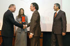 (C)fotodienst/Mag. Daniel Katzinger - Wien 17.11.2006
Das Komitee der bedeutendsten internationalen Tourismusfilm-Festivals CIFFT prämiert heuer zum 18. Mal den weltbesten Tourismusfilm des Jahres 2006.
Foto v.l.: Dr. Josef Schütz, Fr. Daniela Friedrich (PR-Managerin der TUI AG), Hr. Willem Hornsveld (Senior Manager Brand Communication, TUI AG),  Präs. Bgm Matthias Krenn