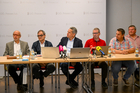 ADX Energy ludt zu einem Pressegespräch der Interessengruppe ProGasMolln mit dem Management von ADX Energy sowie Fachleuten für Energie- und Naturschutzfragen, Vertreter/innen der Gemeinde Molln und der regionalen Wirtschaft. Im Bild: Georg Brasseur (Univ. Prof. TU Graz), Alan Reingruber (Geschäftsführer ADX Vie GmbH), Paul Fink (CEO ADX Energy), Andreas Knoll (Regioplan Ingenieure Salzburg GmbH) und Martin Schober (Gemeindevorstand Molln)