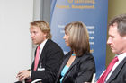 (C) fotodienst/Gudrun Krieger - Wien 29.05.2008 - Round Table Gespräch Foto: li nach re: Nikolaus Koller (Moderator, Redakteur KarriereLounge, Die Presse), Lena Rumjanceva (Henkel CEE, Leiterin der Konzernpersonalentwicklung), Richard Fortmüller (Institut Wirtschaftspädagogik, Wirtschaftsuniversität-Wien)