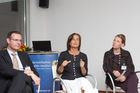 (C) fotodienst/Gudrun Krieger - Wien 29.05.2008 - Round Table Gespräch Foto: Dietmar Albrecht (Volkswagen AG, Personalentwicklungsstrategie), Elisabeth Pullez (Sport Eybl& Sports Experts, Wels), Ilse Rein (Leiterin Inhouse Trainings, Österreichisches Controller-Institut)