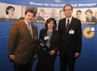 (C) Fotodienst/Anna Rauchenberger - 17.10.2007 - Wien - 14. Österreichischen NPO-Kongress: Der Mensch als Mittel(punkt)?. FOTO: Absolventin eines ÖCI-Lehrgangs, Lehrgangsleitung.