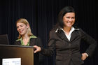 Einladung zum Welcome Event: Managementberichte professionell gestalten. Foto v.li: Mag. Julia Mauritz(ÖCI); Dr.Rita Niedermayr-Kruse (Mitglied der Geschäftsführung ÖCI)