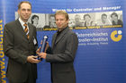 Vergabe der Diplome beim diesjährigen Absolvententreffen des Österreichischen Controller - Instituts . Foto: Dr. Christian Horak, Martin Stiedl                               