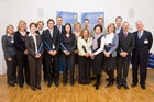 (C) fotodienst/Anna Rauchenberger -  Wien, am 14.10.2009 - Der wissenschaftliche Leiter des Österreichischen Controller-Instituts (ÖCI) verlieh am 14. Oktober Abschluss-Diplome an 50 Damen und Herren, die in Controlling-Lehrgängen und Schulungen des ÖCI reüssiert hatten und nun das Zertifikat mit Freude und Stolz entgegennahmen. FOTO: Absolventen des Controller Diploms