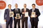 Der Austrian Compliance Award für herausragende Leistungen in der Unternehmenskultur wurde am 23. November in der burgenländischen Weinstadt Rust vergeben. Die begehrten Awards erhielten Verbund, Andritz, Telekom Austria und Erste Bank. Initiiert wurde der Preis vom Konferenzveranstalter Business Circle gemeinsam mit KMPG, BakerMcKenzie und LexisNexis. Im Siegerbild: Peter Prebil (Erste Bank), Karl Stadler (Verbund), Alexander Heppe (Telekom), Alexander Krause (Andritz).