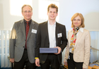  (c) fotodienst / Anna Rauchenberger - Wien, am 14.02.2014 - Future Network Cert Ehrung der Top Twenty Requirements Engineers und Software-Architekten aus 2013. FOTO: Ehrung der Top Requirements Engineers: v.l.: Peter Hruschka, Atlantic Systems Guild, Preisträger Christoph Döderlein, Stern & Hafferl Verkehrs GmbH, Karin Maurer, IBM: