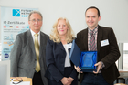  (c) fotodienst / Anna Rauchenberger - Wien, am 30.04.2015 - Future Network Cert Ehrung der Top Twenty Requirements Engineers und Software-Architekten aus 2014 durch Sonja Haberl, Geschäftsführerin Future Network Cert GmbH, Vorstand Future Network Cert (Mitte) und Peter Hruschka (links), Atlantic Systems Guild. FOTO: CPRE FL Preisträger 2014: Hegner Michael, Compax.Software Development.GmbH.: