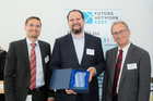  (c) www.fotodienst.at / Anna Rauchenberger – Wien, 30.05.2016 - Future Network Cert Ehrung der Top 20 Requirements Engineers und Top 20 Software Architekten. FOTO v.l.: Ehrung der Top  20 Requirements Engineers:  Bernd Obermayer, IBM, Alexander  Helm, Peter Hruschka, Atlantic Systems Guilt: