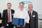  (c) www.fotodienst.at / Anna Rauchenberger – Wien, 30.05.2016 - Future Network Cert Ehrung der Top 20 Requirements Engineers und Top 20 Software Architekten. FOTO v.l.: Ehrung der Top  20 Requirements Engineers:  Bernd Obermayer, IBM, Ludwig Alberter 3. Platz, Peter Hruschka, Atlantic Systems Guilt: