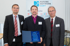  (c) www.fotodienst.at / Anna Rauchenberger – Wien, 30.05.2016 - Future Network Cert Ehrung der Top 20 Requirements Engineers und Top 20 Software Architekten. FOTO v.l.: Ehrung der Top  20 Software Architekten:  Bernd Obermayer, IBM, Lutz Hankewitz, Peter Hruschka, Atlantic Systems Guilt: