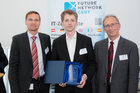  (c) www.fotodienst.at / Anna Rauchenberger – Wien, 30.05.2016 - Future Network Cert Ehrung der Top 20 Requirements Engineers und Top 20 Software Architekten. FOTO v.l.: Ehrung der Top  20 Software Architekten:  Bernd Obermayer, IBM, Ralf Stubner, 2. Platz, Peter Hruschka, Atlantic Systems Guilt: