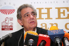 Das Theater an der Wien eröffnet als ganzjährig bespieltes Stagione-Opernhaus eine neue, eigenständige Kategorie im Wiener Kulturbetrieb. Bild: KS Plácido Domingo (Musikalische Leitung Inaugurationskonzert). Foto: Anna Rauchenberger, Wien, 5.1.2006
