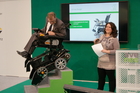 Deutschlandprämiere des SUV e-Rollstuhls 