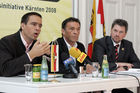 Pressekonferenz LION Mit Lehre zum Erfolg, ARGE Lehrlingsinitiative Kärnten im Amt der Kärntner Landesregierung - Spiegelsaal Podium vl: Landsrat Uwe Scheuch , Landeshauptmann Jörg Haider , Landesschulinspektor Herbert Torta Foto: Johannes Puch / Fotodienst