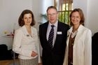 Frühjahrssymposium für Kinderzahnheilkunde in Schloss Urstein, Puch, 2007-04-21; Bild zeigt: Dr. Nicola Meißner, Dr. Hubertus van Waes, Dr. Verena Bürkle; Copyright: fotodienst.at/Chris Hofer