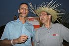 (C) fotodienst/Anna Rauchenberger - Wien 29.06.2006 - COMNET - Sommerfest 'Cuba Libre'. FOTO: Andreas Bergler (COMNET Geschäftsführer, CEO, rechts) mit VIP-Gast.
