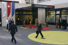 SV (Schweiz) AG, VIP Anlass Courtyard by Marriott Zuerich Nord. Bild: VIP Empfang, Hotel-Eingang