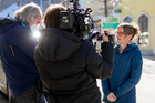 (c) fotodienst.at / Anna Rauchenberger – Wien, 15.02.2021 -  Die Volksschule Hainfeld in Niederösterreich ist Schauplatz einer dreiwöchigen Luftfilterstudie des Instituts für Innenraumanalytik mit Filterhersteller Dexwet. Im Bild: Elternvertreterin Ing. Isabell Stella-Edelbauer.